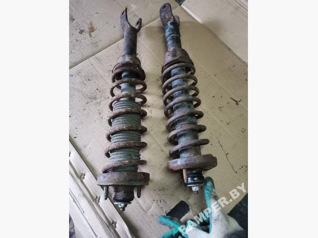 Стойка задняя к Honda Civic 1993