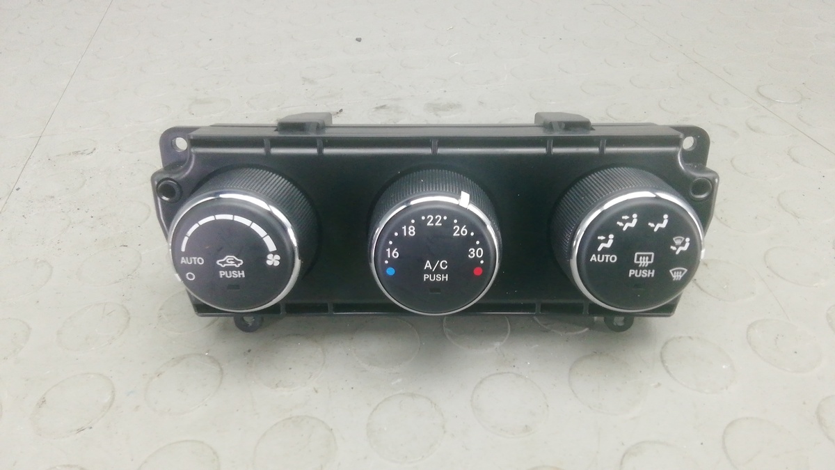 Блок управления печки (переключатель отопителя) к Jeep Compass 2011
