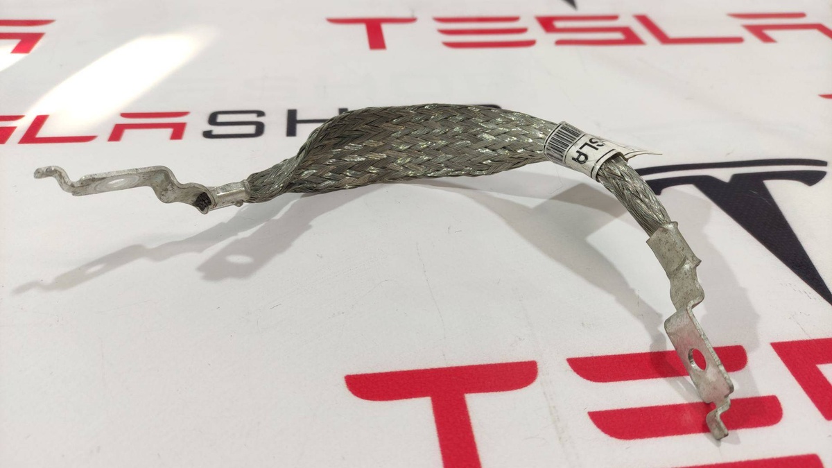 Проводка к Tesla Model Y 2021