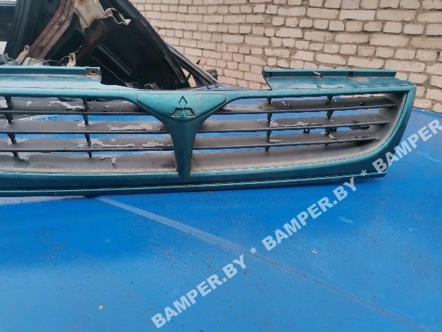 Решетка радиатора к Mitsubishi Space Runner 1996