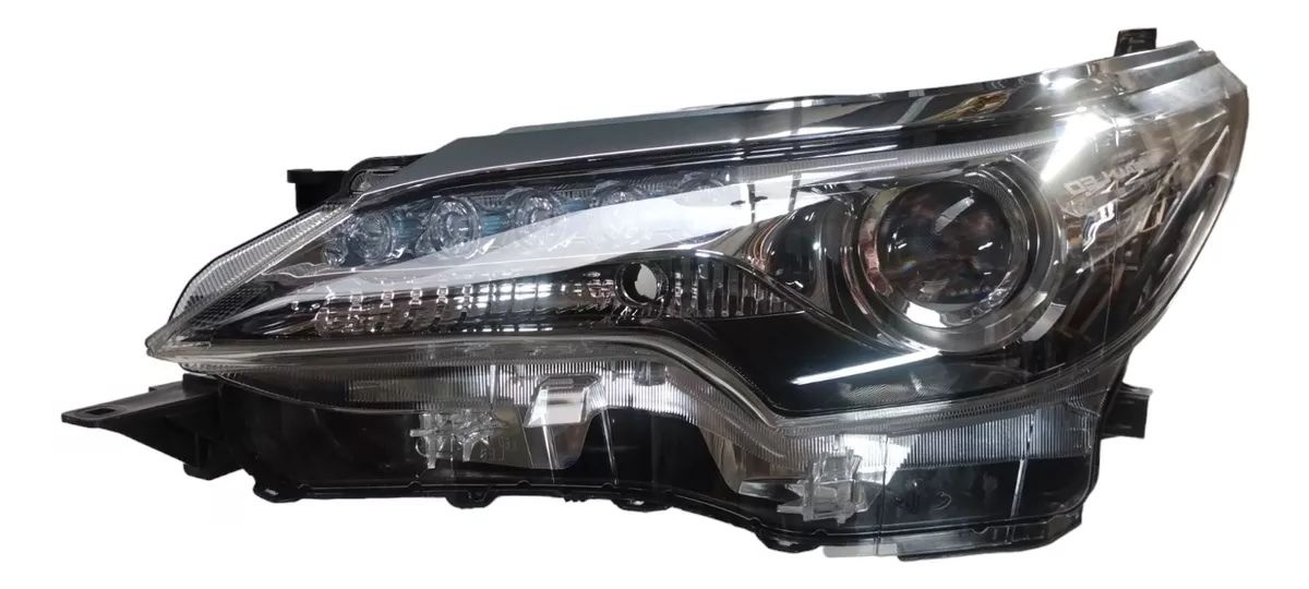 Фара левая к Toyota Fortuner 2017