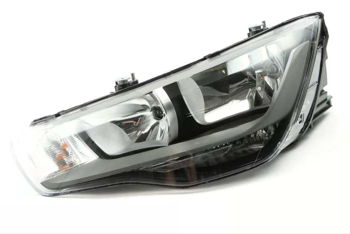 Фара левая к Audi A1 2012