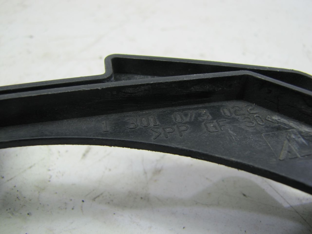 Крепление фары правой к BMW 3 series 2001