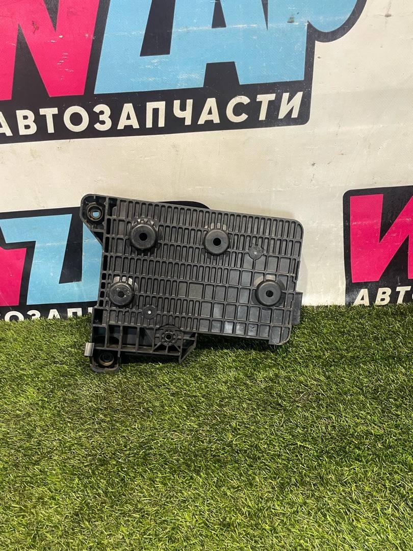 Полка аккумулятора к Buick Encore GX 2021