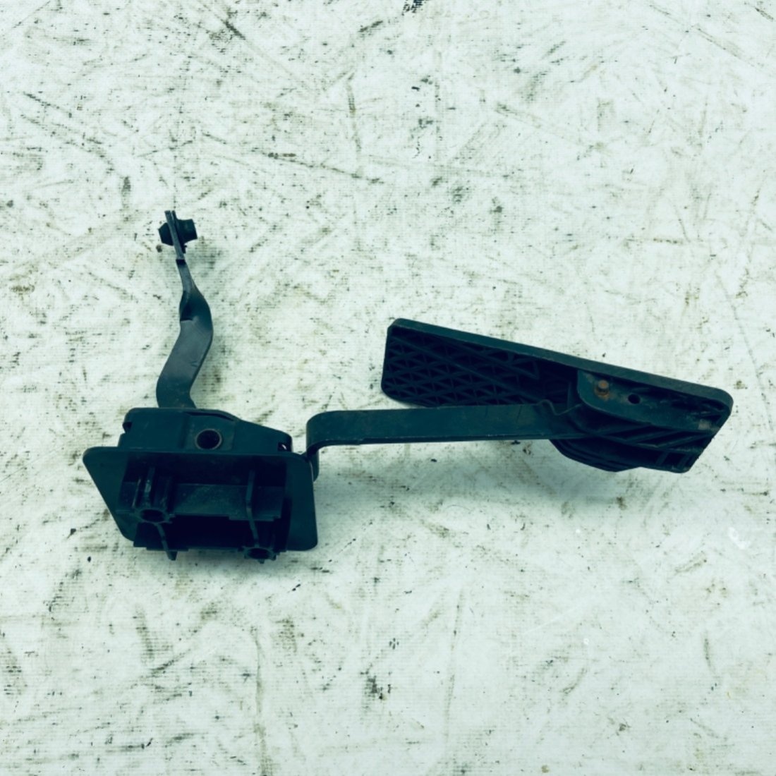 Педаль газа к Chrysler Voyager 2005
