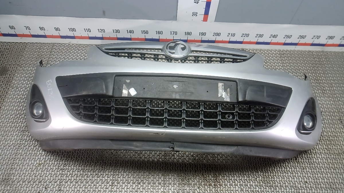 Бампер передний к Opel Corsa 2011
