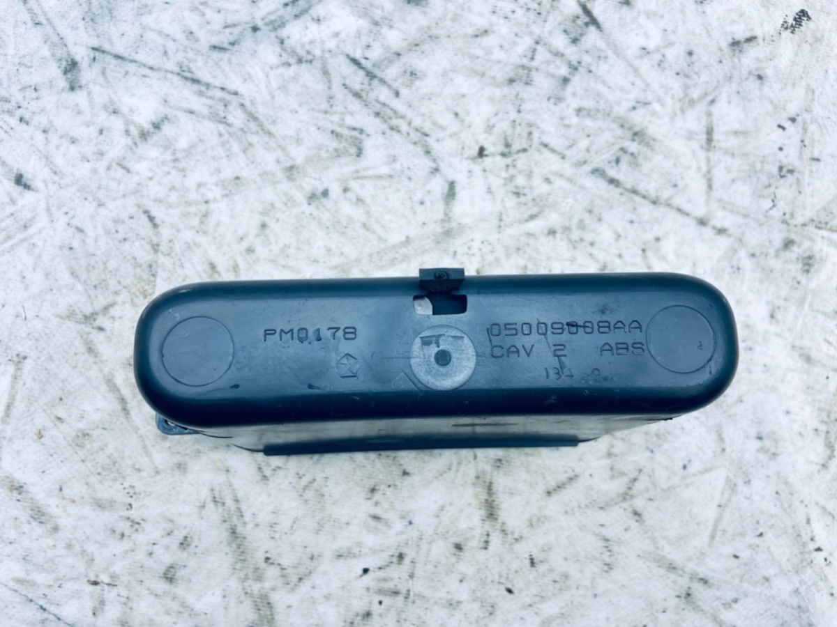 Пепельница к Chrysler Voyager 2005
