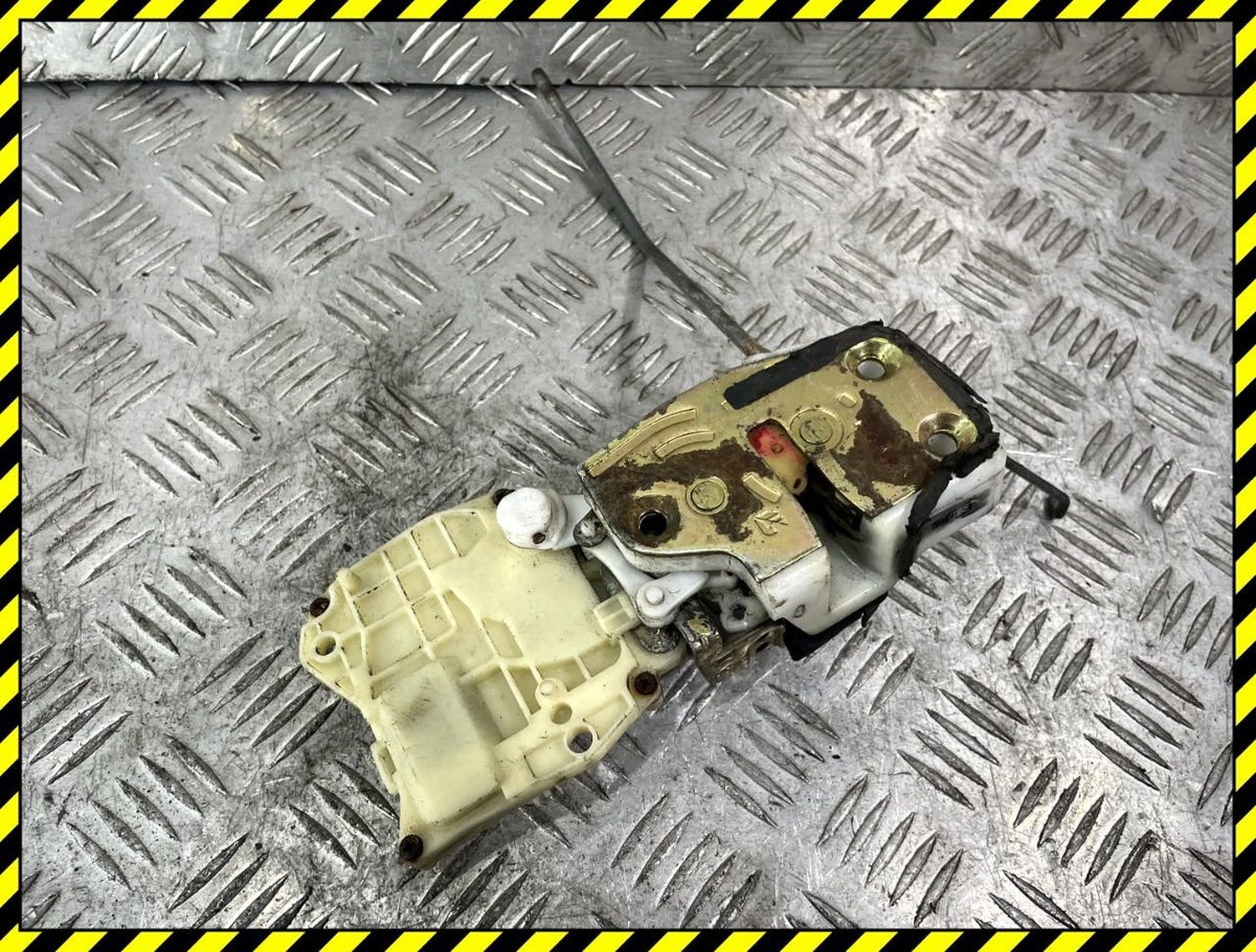 Замок двери передней левой к Honda Odyssey 2001