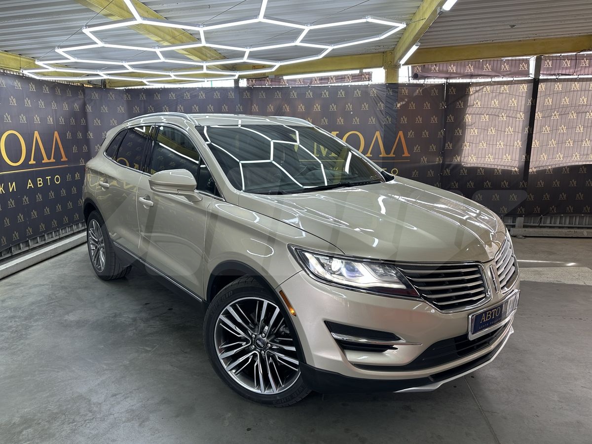 Lincoln MKC I, 2017