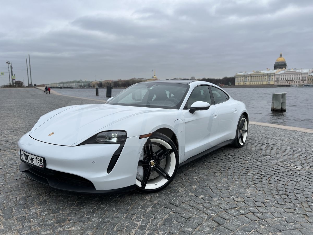 Porsche Taycan I, 2020