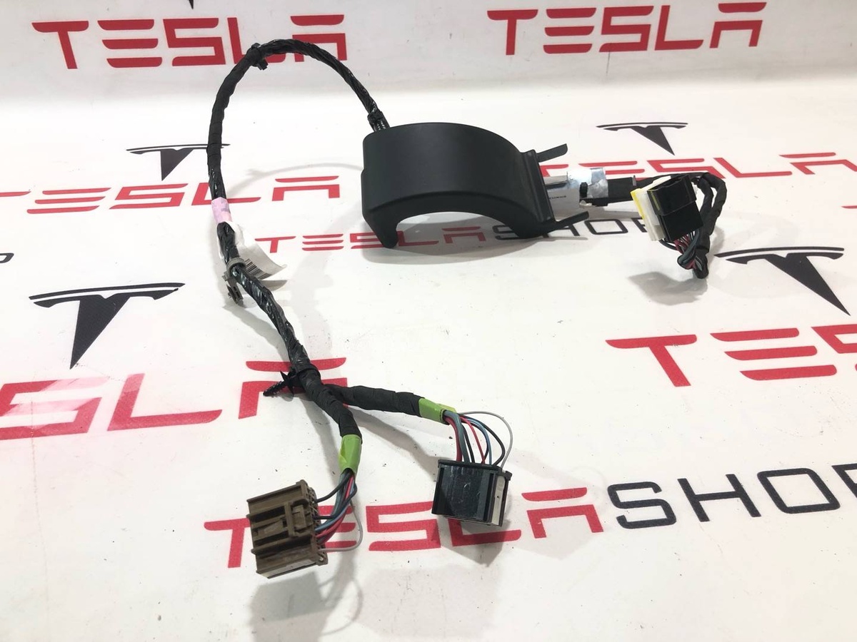 Проводка двери к Tesla Model X 2018
