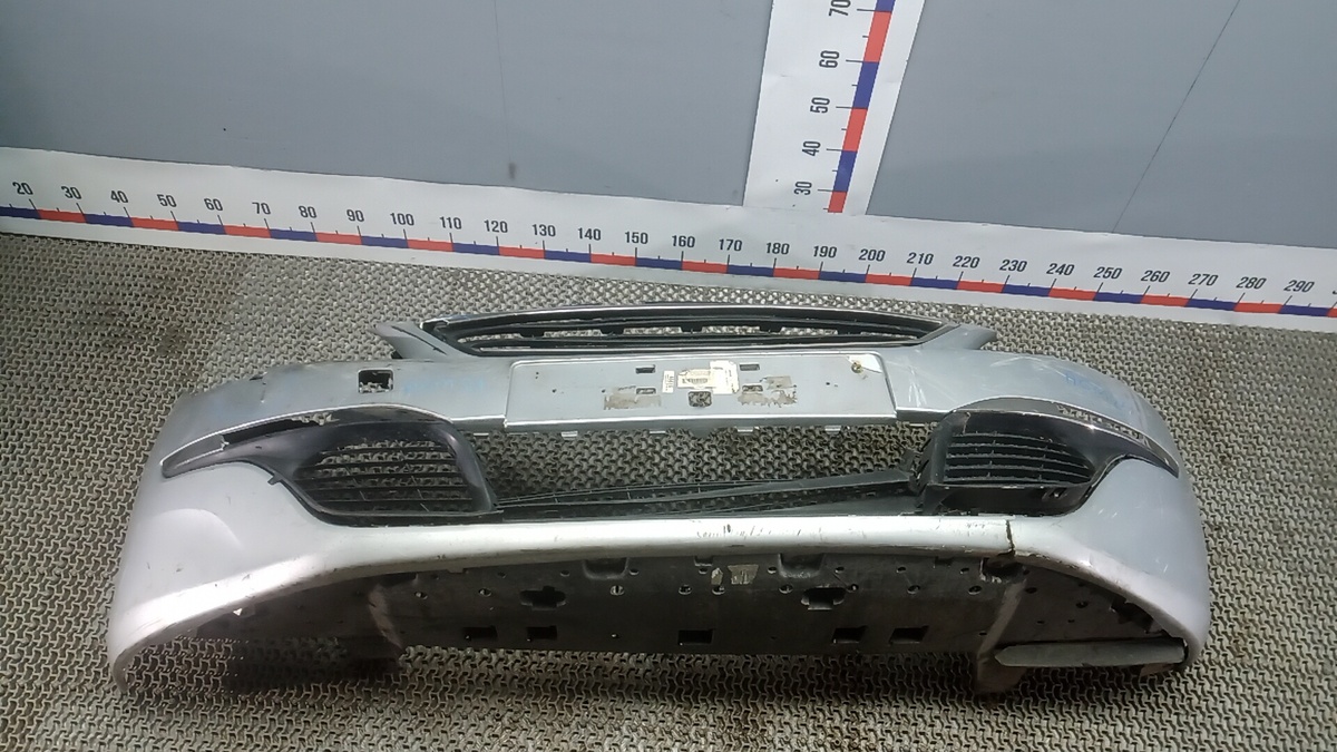 Решетка радиатора к Peugeot 308 2015