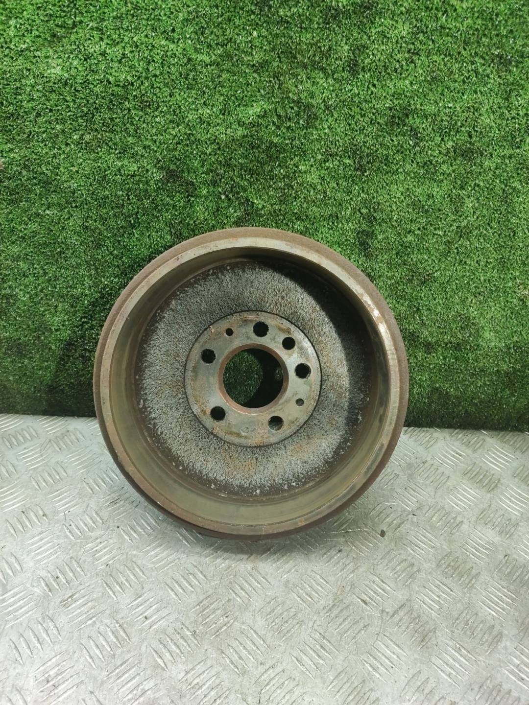 Барабан тормозной к Volkswagen Transporter 2000