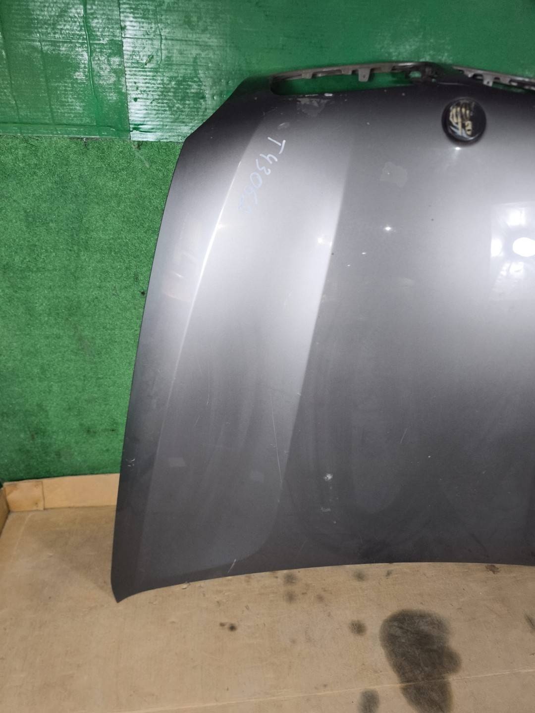 Капот к BMW X5 2008