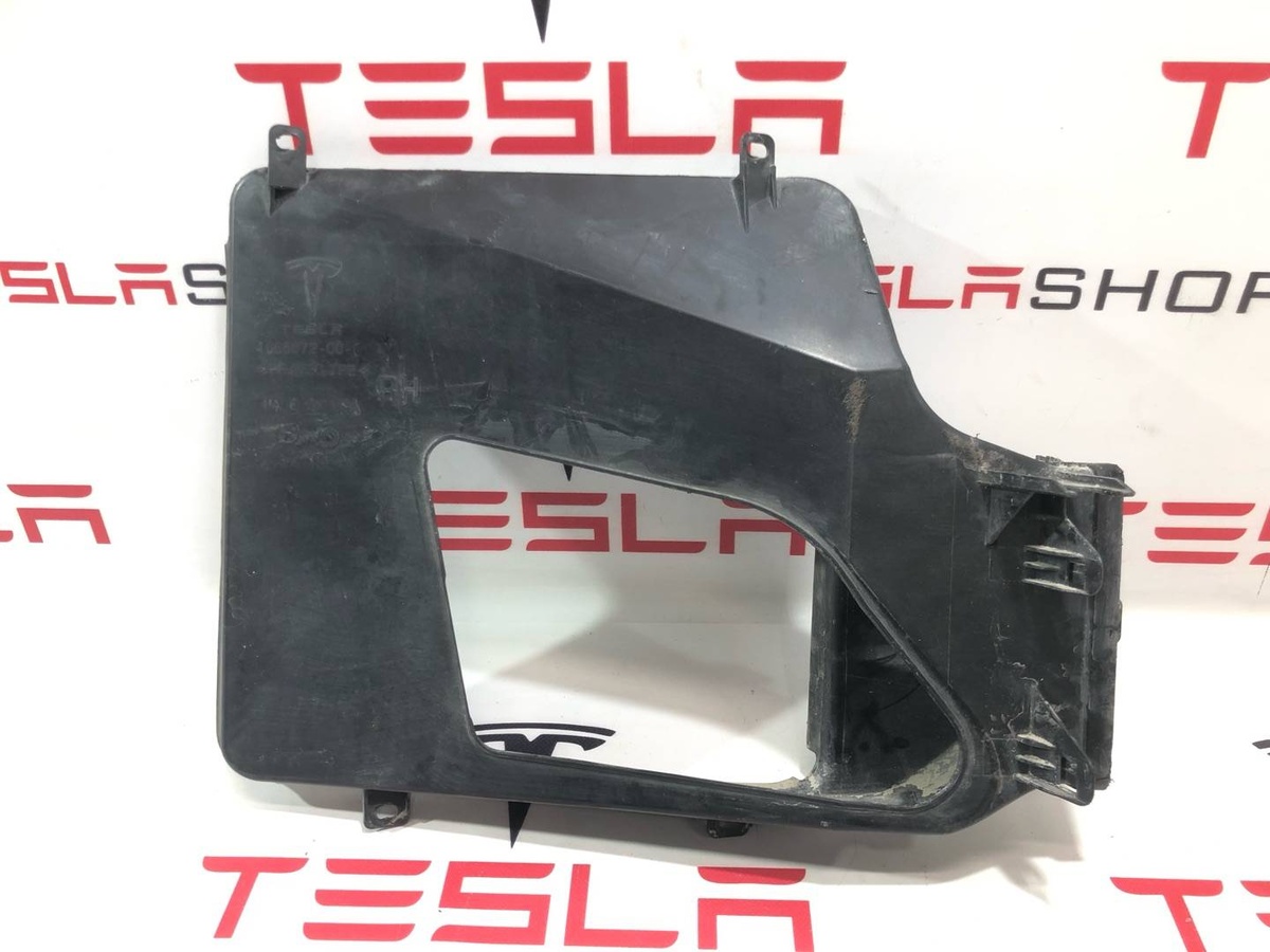 Дефлектор к Tesla Model S 2016