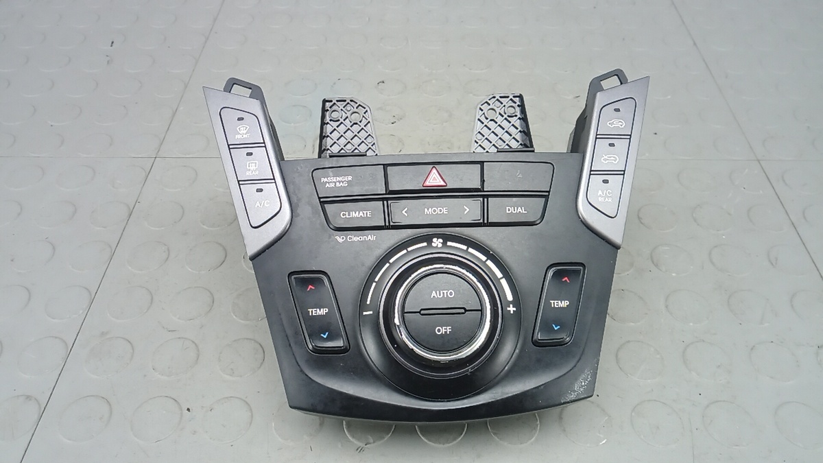 Блок управления печки (переключатель отопителя) к Hyundai Santa Fe 2012