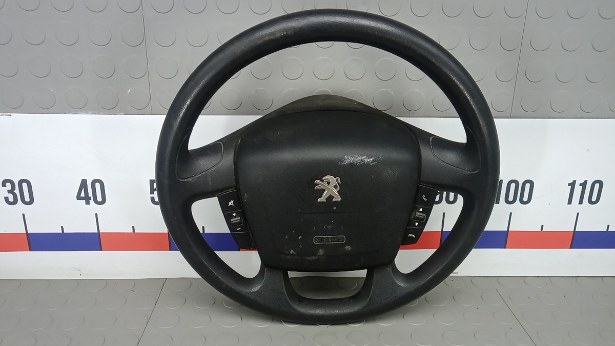 Руль к Peugeot  2018