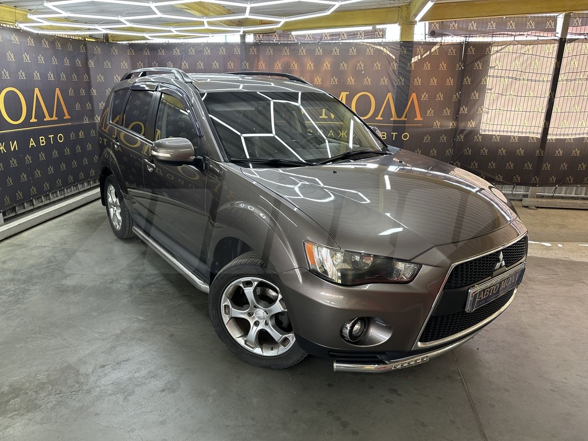 Mitsubishi Outlander II Рестайлинг, 2010