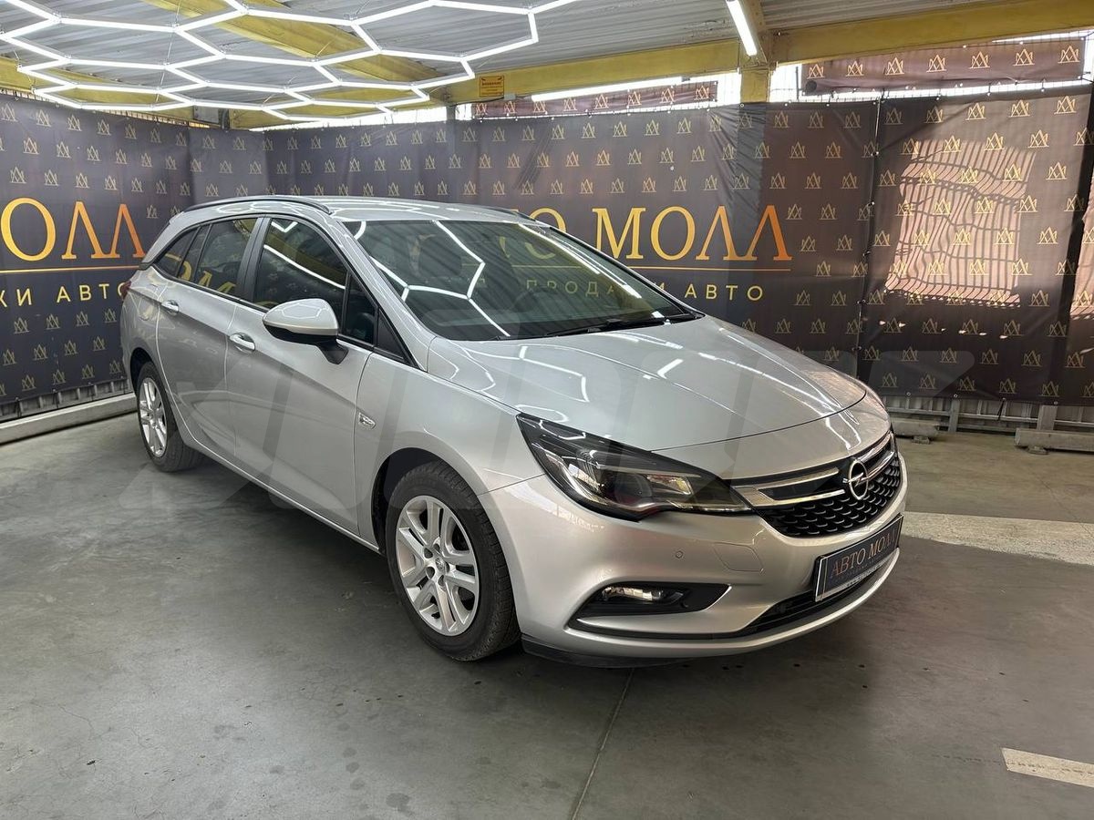 Opel Astra K, 2018