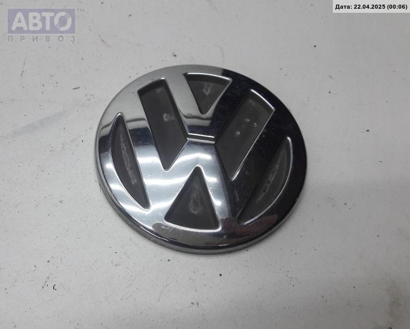 Эмблема к Volkswagen Passat 2001