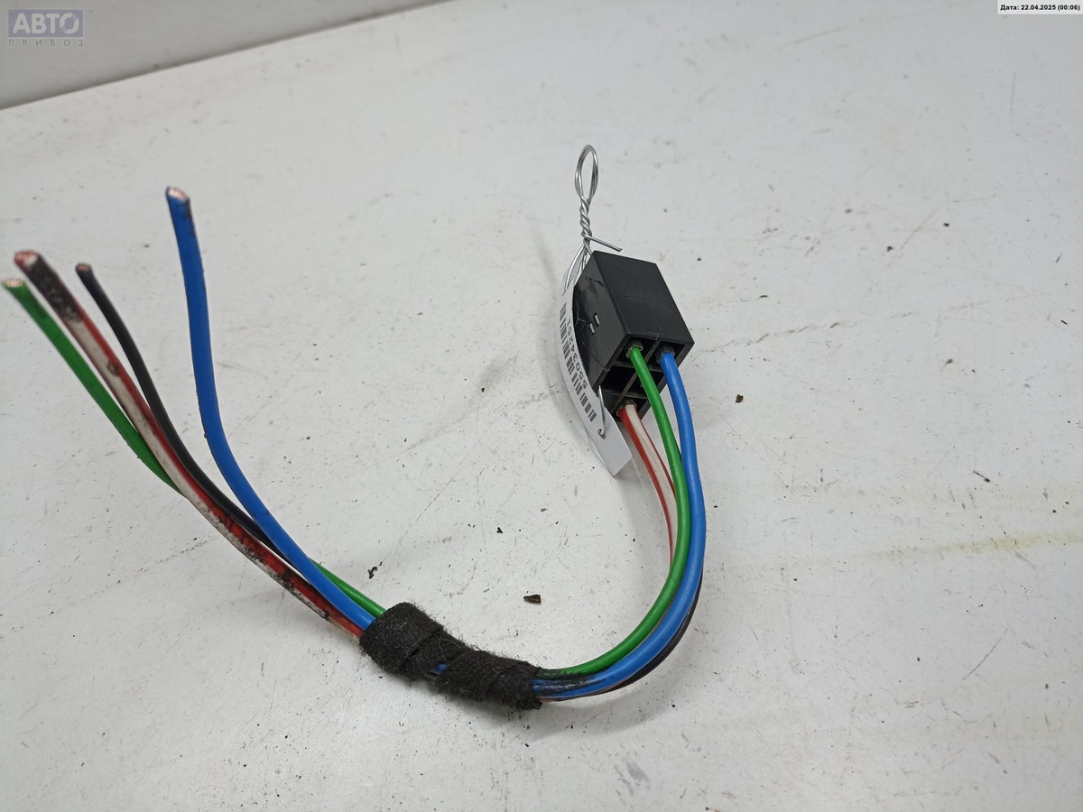 Разъем AUX / USB к Opel Zafira 2001