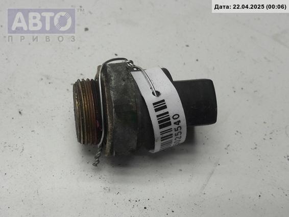 Датчик температуры к Volkswagen Passat 1998