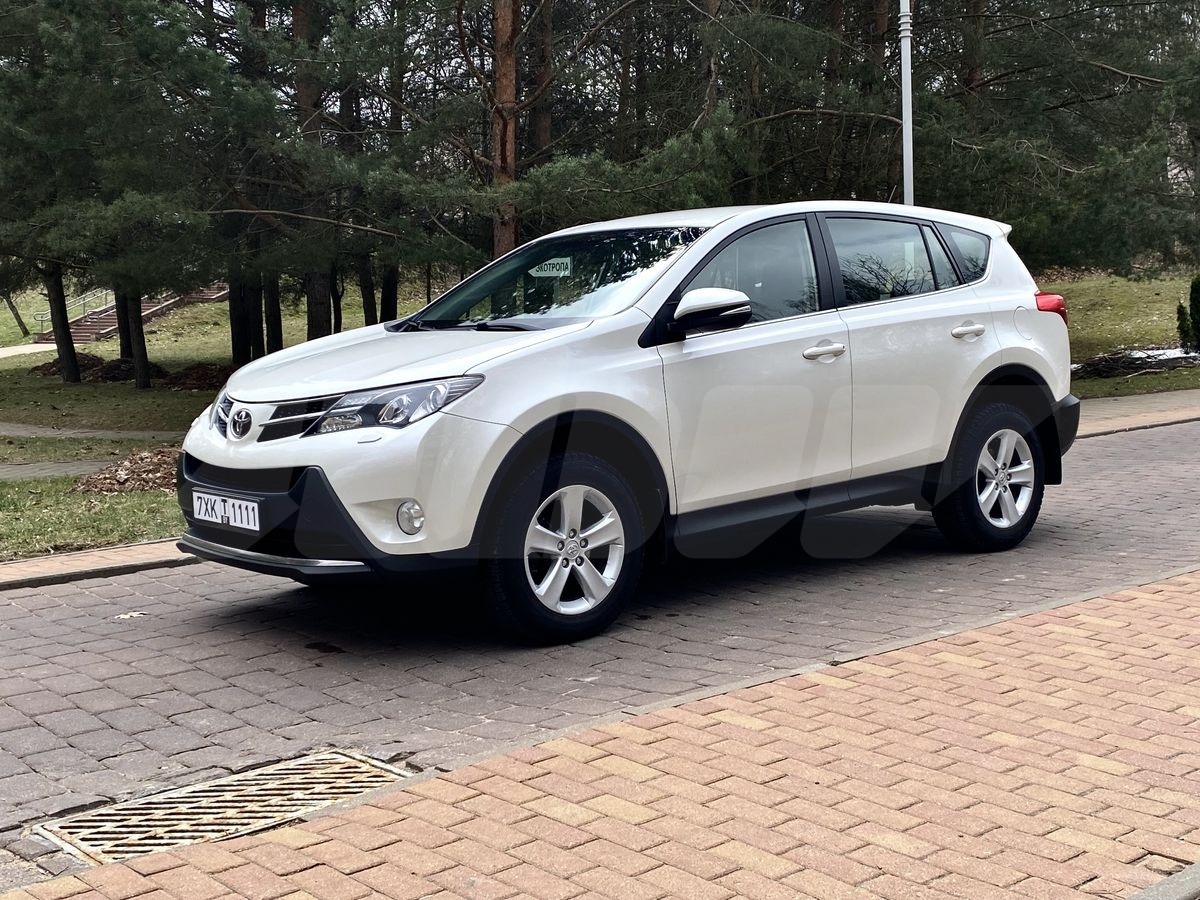 Toyota RAV 4 IV (XA40), 2013