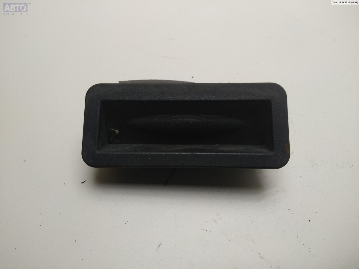 Кнопка  к Ford Focus 2008
