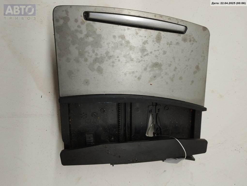Пепельница к Audi A6 2008
