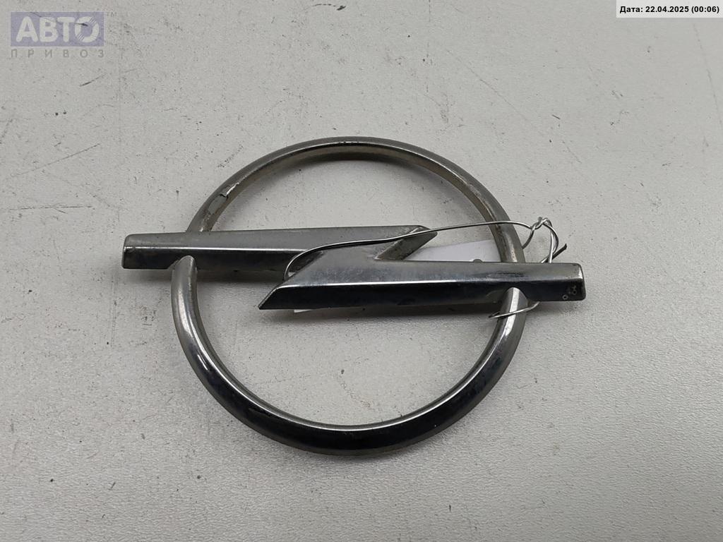 Эмблема к Opel Astra 1995