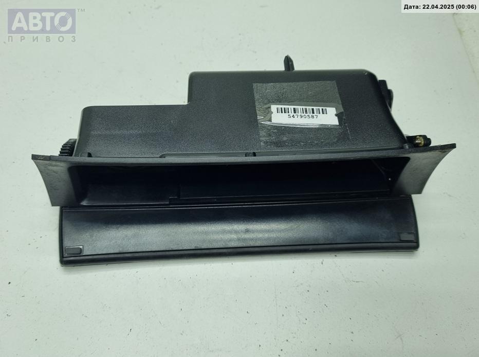Пепельница к Volkswagen Passat 2008
