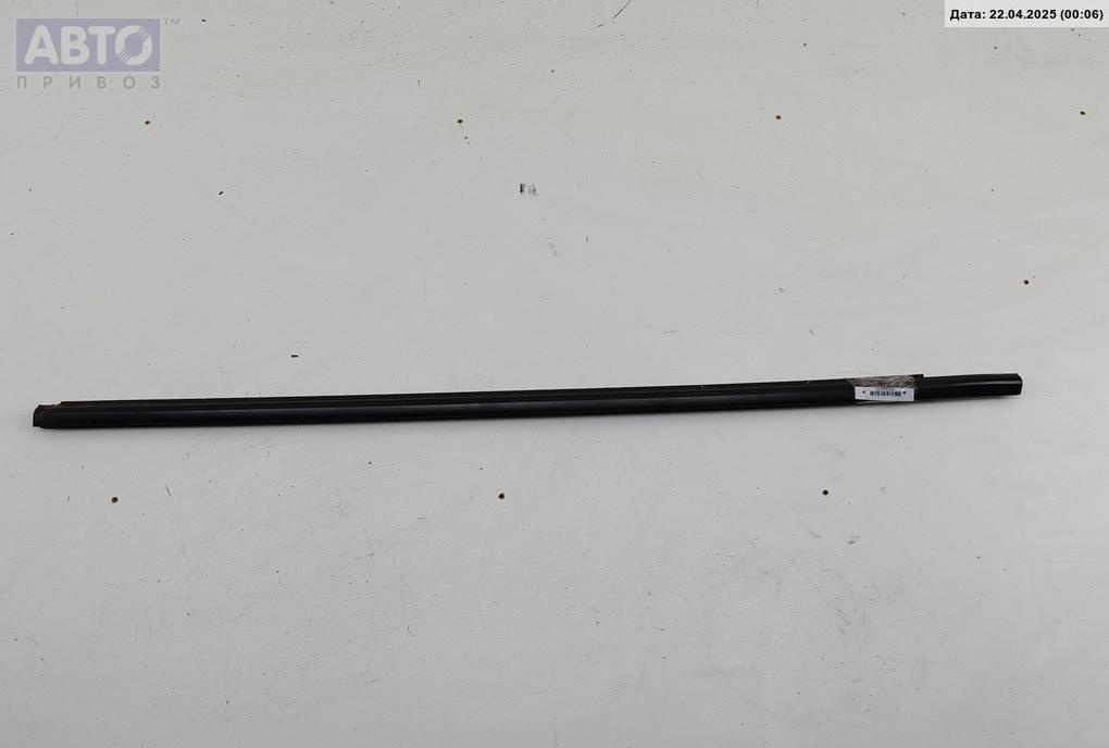 Молдинг (накладка) к Mazda 3 2004