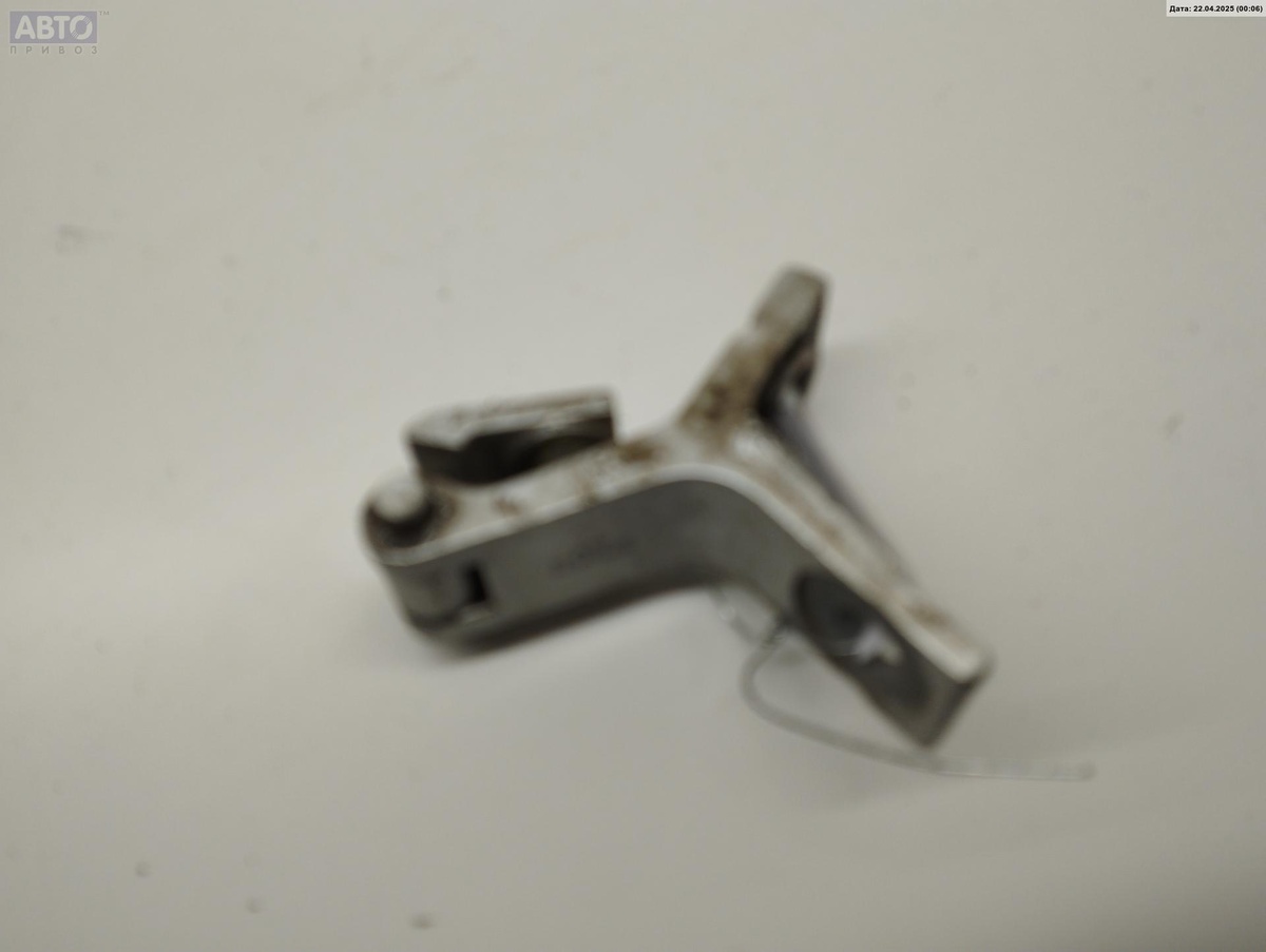 Петли к Audi 80 1994