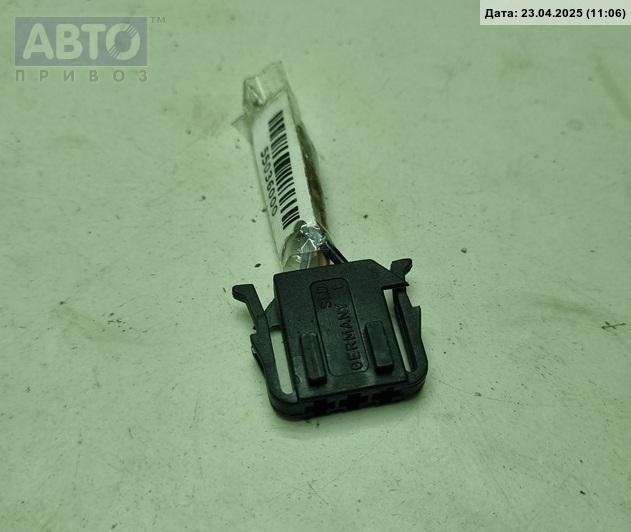 Разъем AUX / USB к Volkswagen Passat 1994