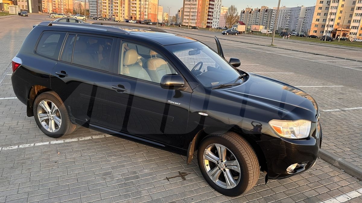 Toyota Highlander II (U40), 2008