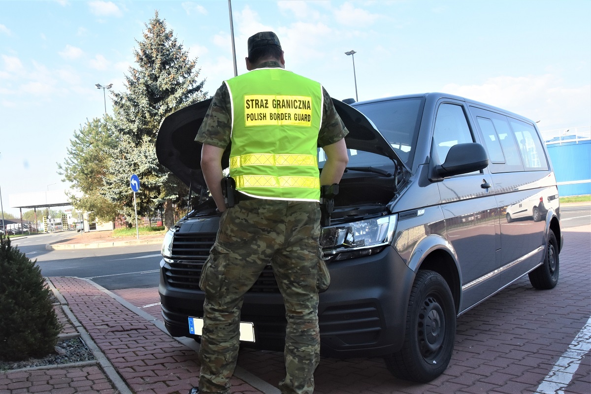 На границе с Беларусью задержаны два Volkswagen — вот по каким причинам
