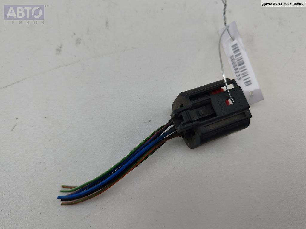 Разъем AUX / USB к Ford Transit Connect 2003