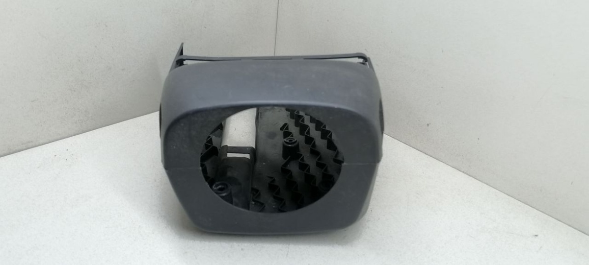 Кожух рулевой колонки к Mazda 156 2010