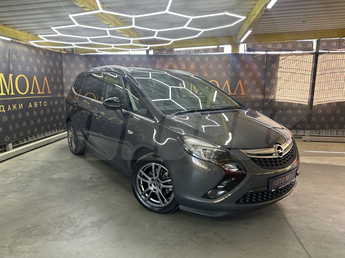 Opel Zafira C, 2015