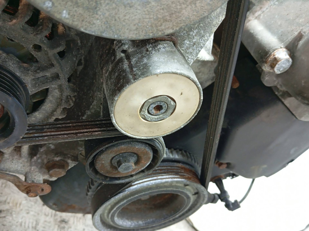 Натяжитель к Fiat Albea 2004