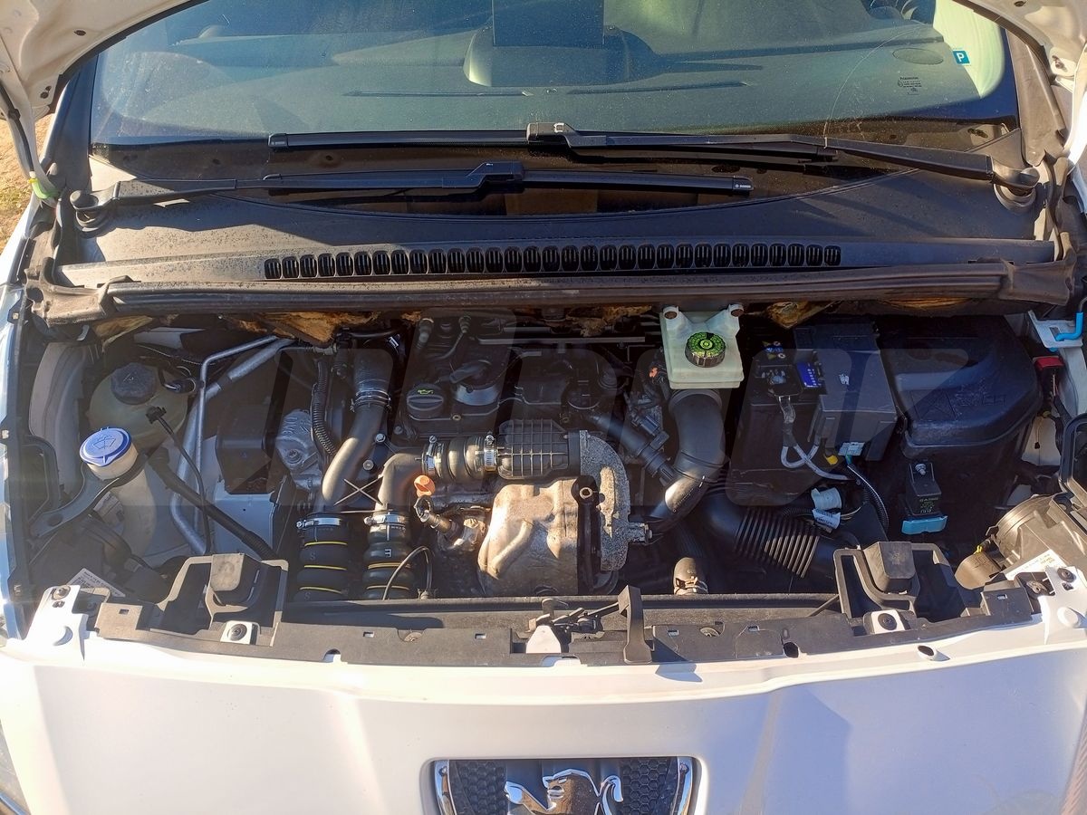 Peugeot 5008 I, 2012