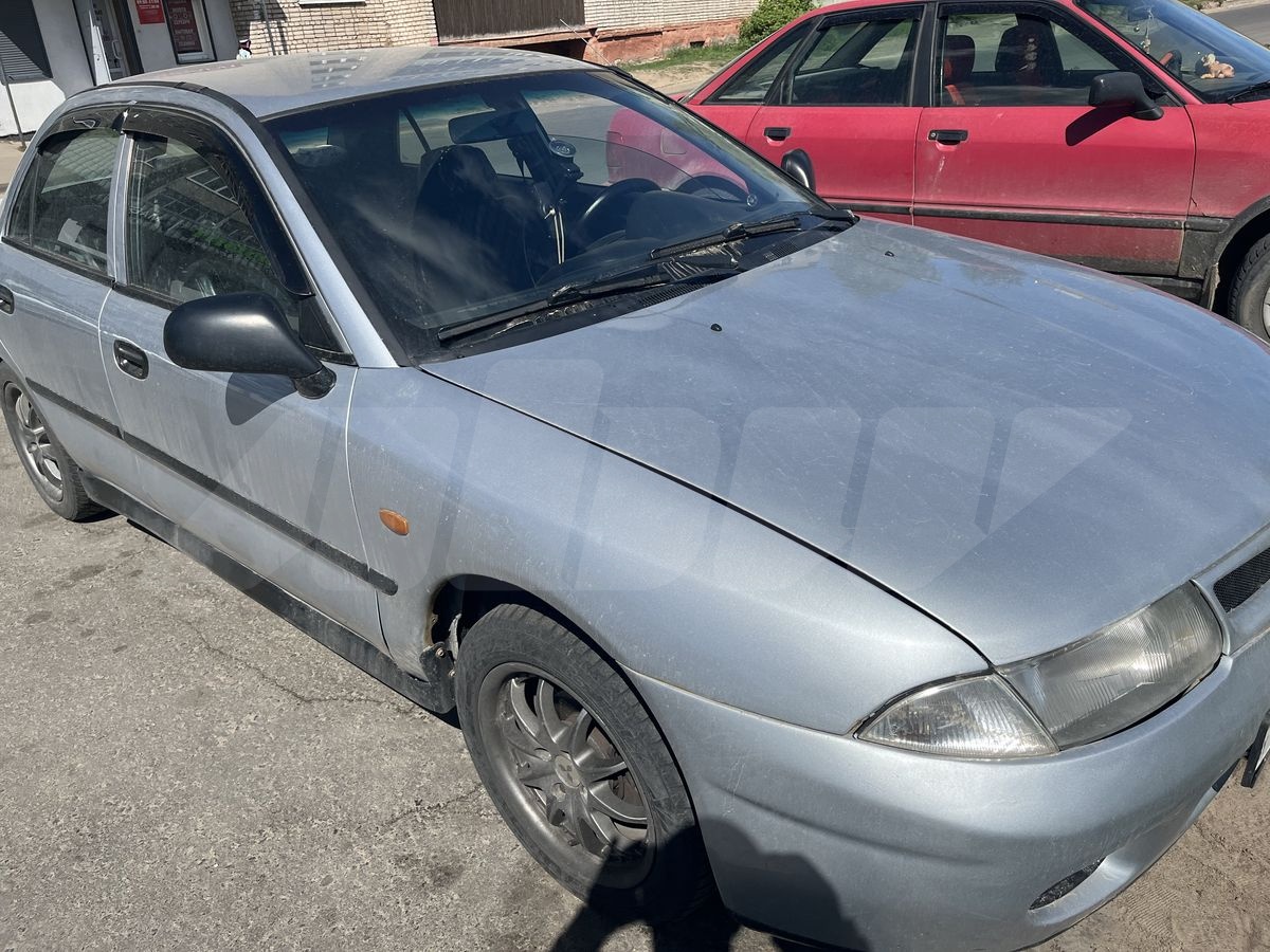 Mitsubishi Carisma I Рестайлинг, 1999