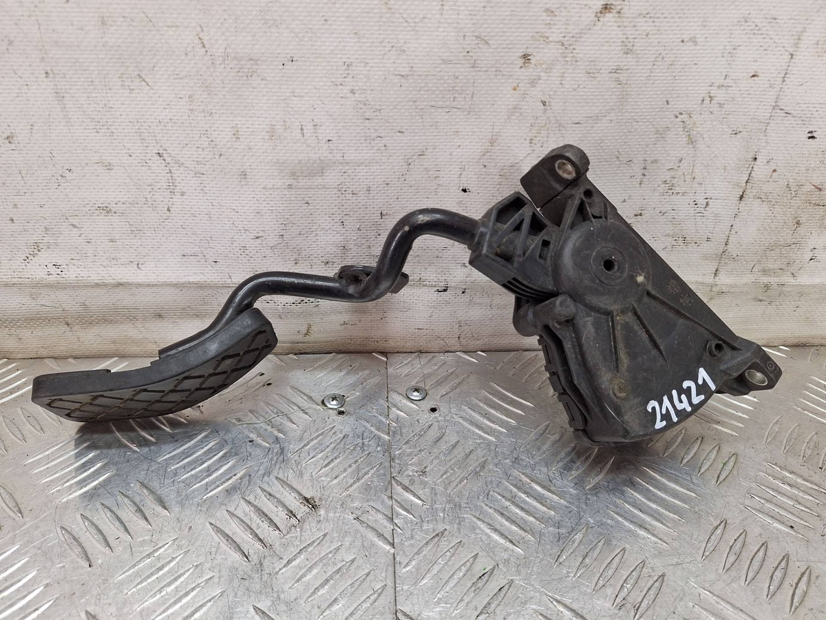 Педаль газа к Audi A6 2006