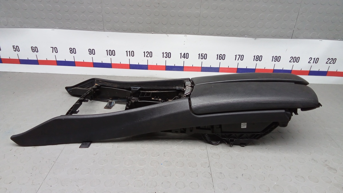 Подлокотник к BMW 5 2011