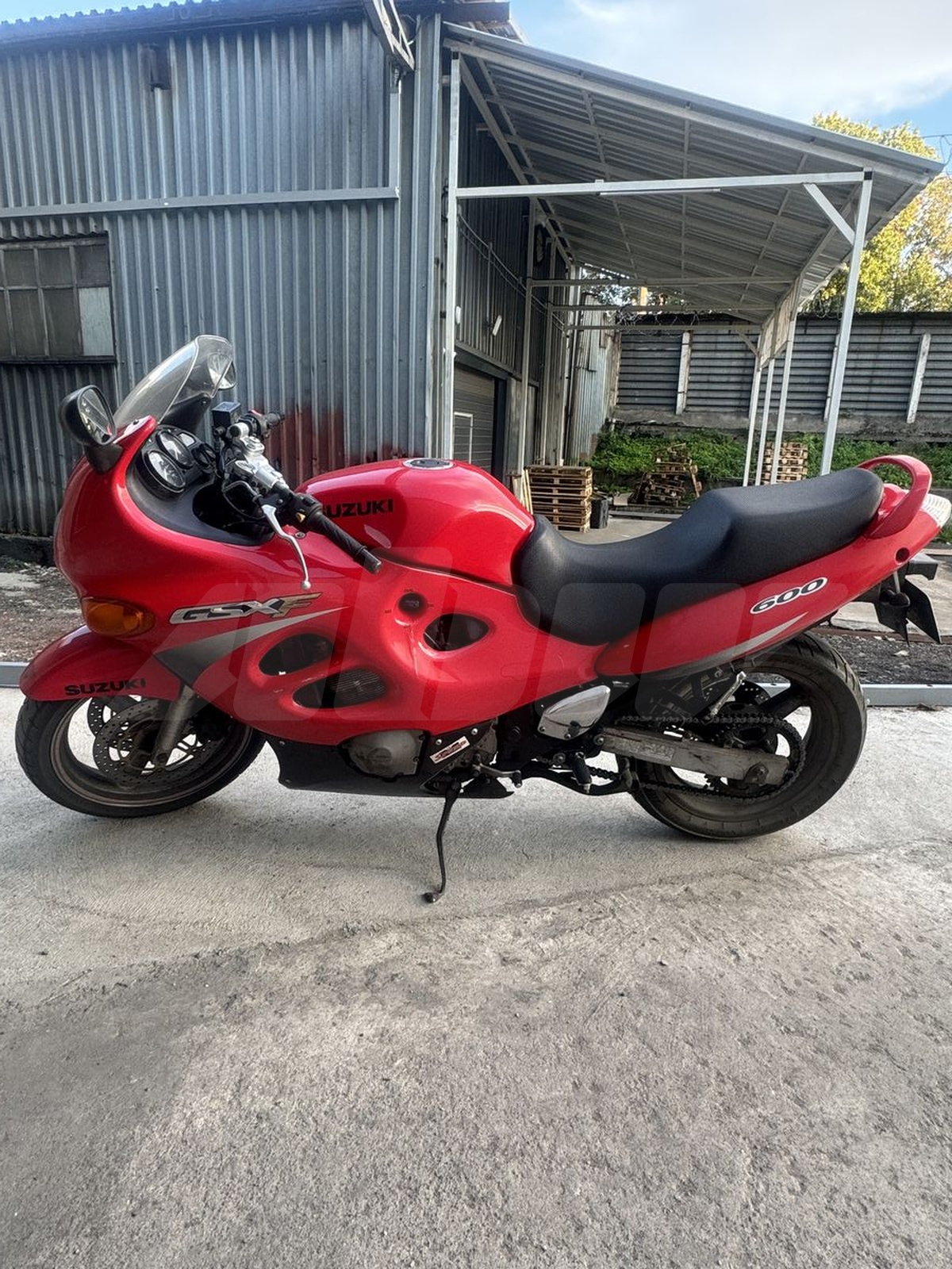 Suzuki GSX 600F Katana, 2000