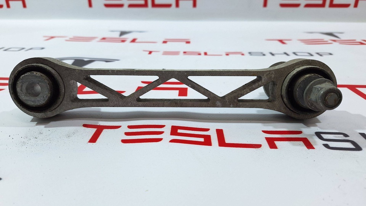 Рычаг задний к Tesla Model S 2016