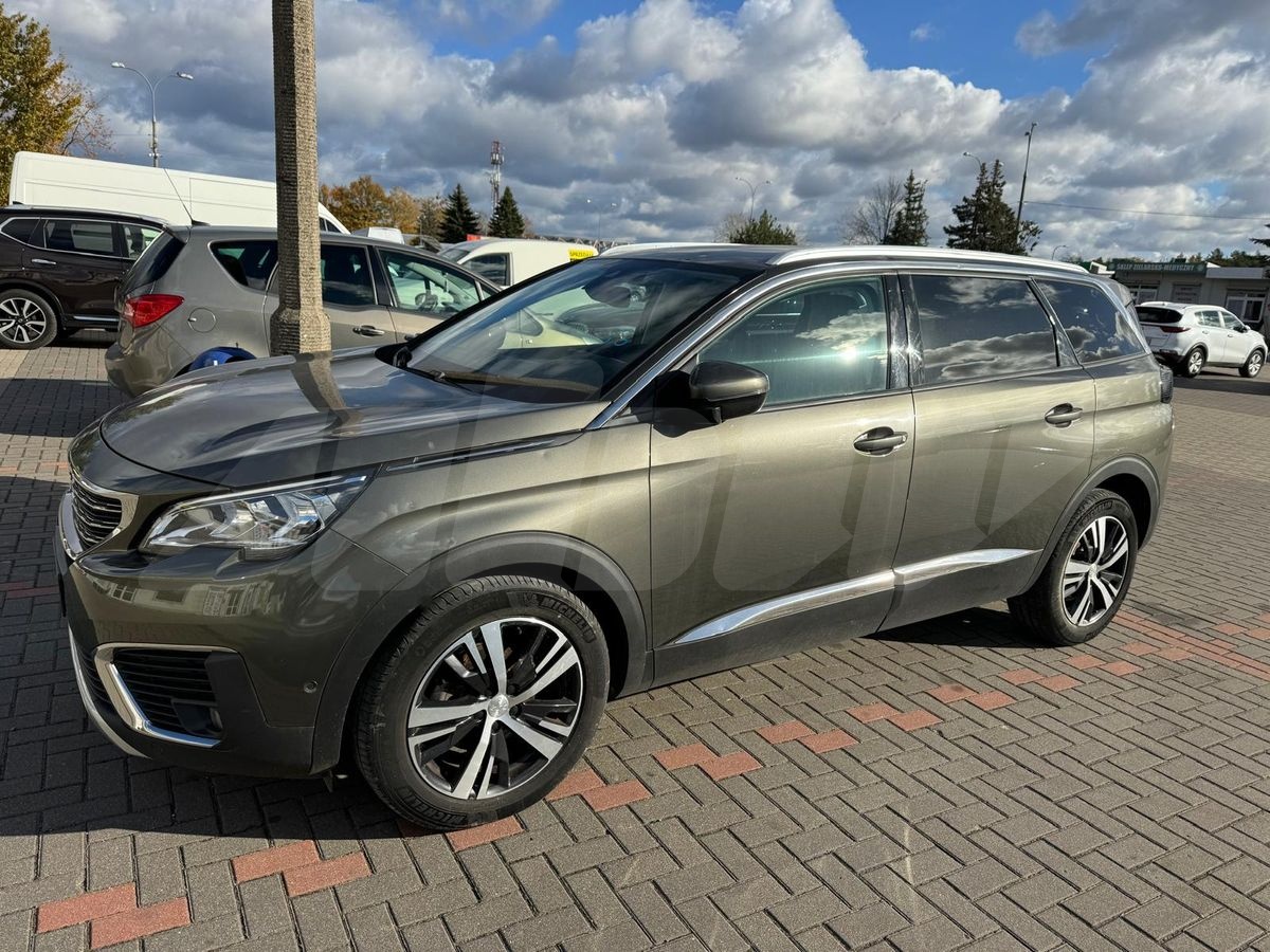 Peugeot 5008 II, 2020