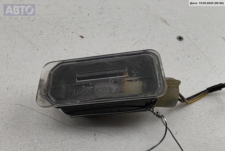 Накладка подсветки номера к Ford S-MAX 2006