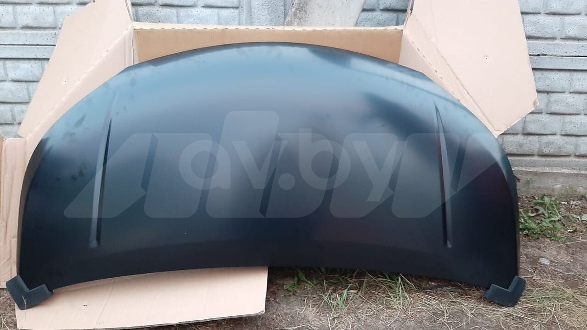 Капот к Nissan NV200 2009