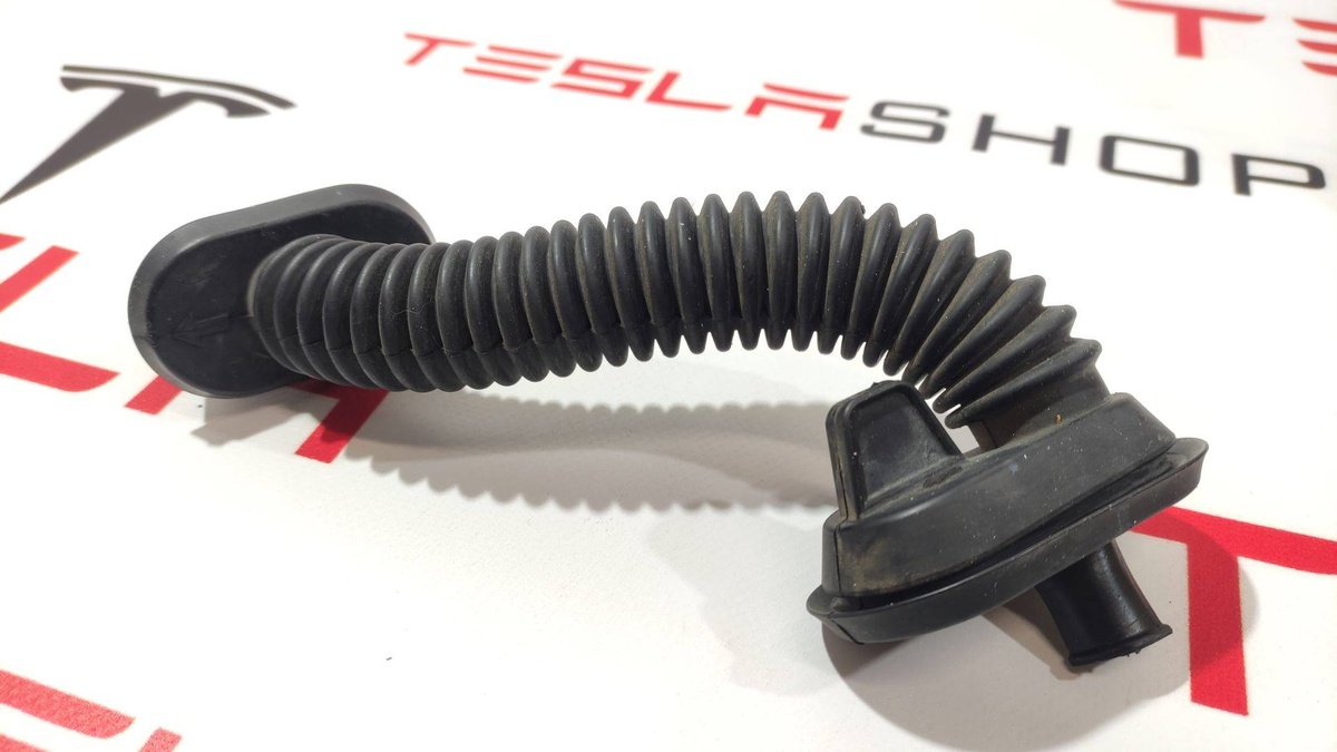 Гофра глушителя к Tesla Model X 2019